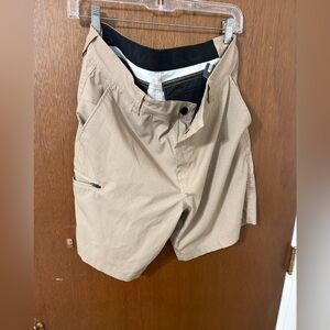 Hawke & Co Men's Tan Cargo Shorts